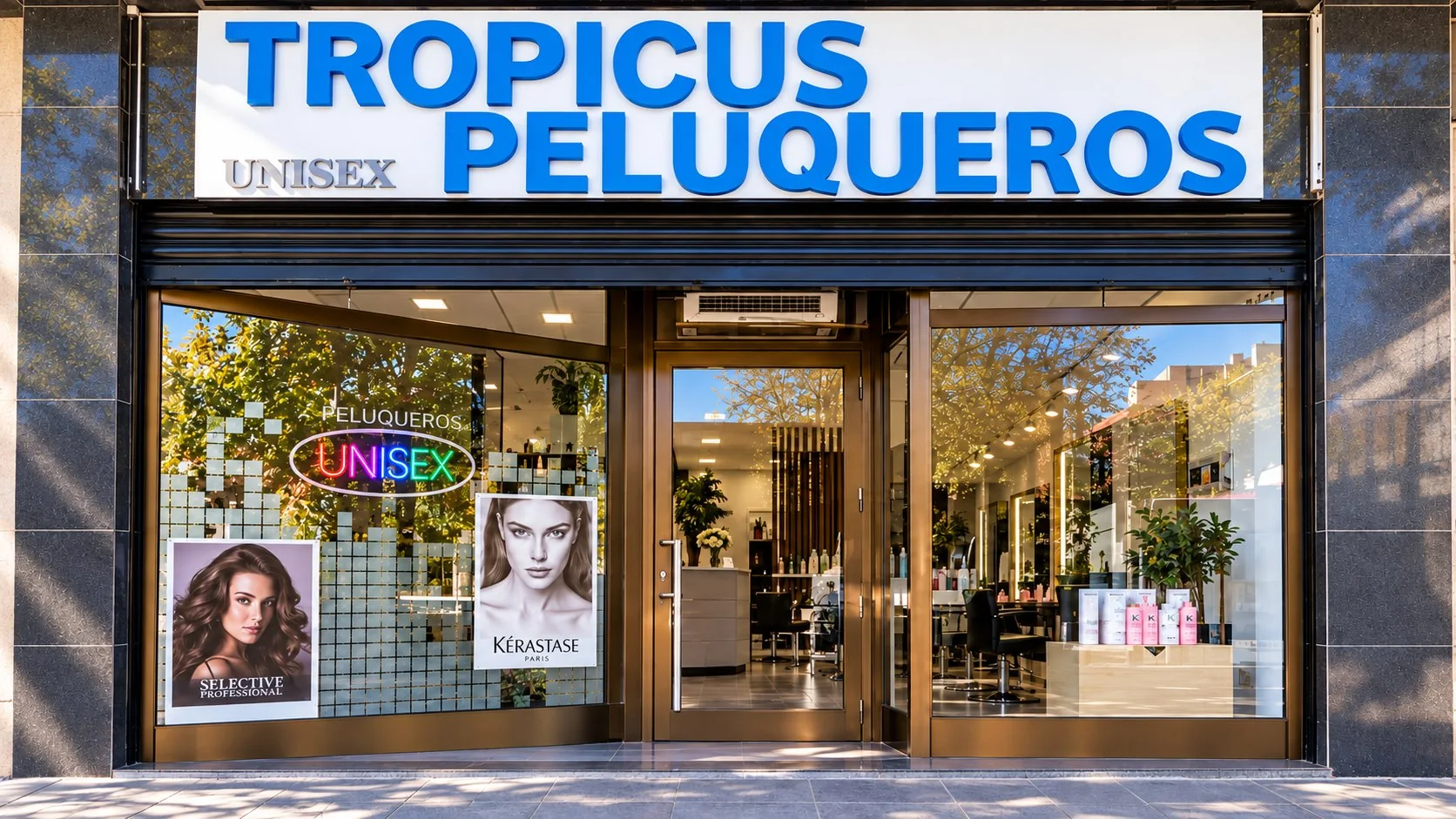 Fachada de Trópicus Peluqueros en Avenida de Niza